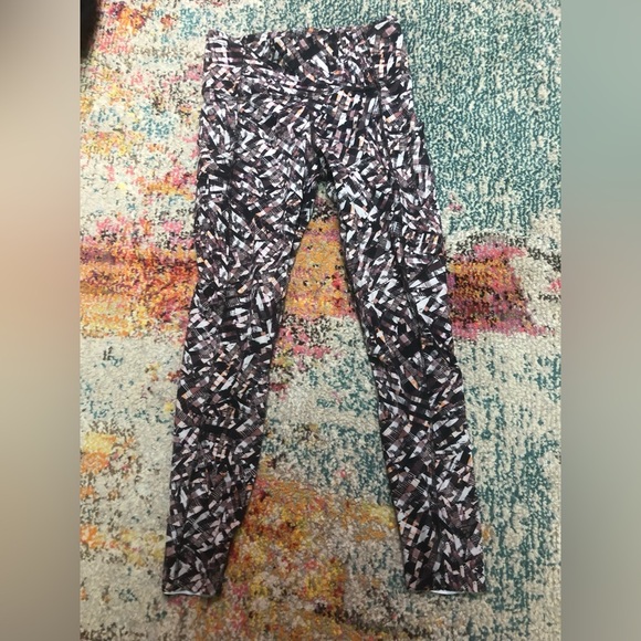 Lululemon Leggings LIMITED EDITION fast and free Inseam 23”
Hip to hip 12” - Picture 2 of 7